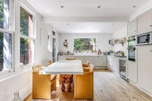 Kitchen Dining- click for photo gallery